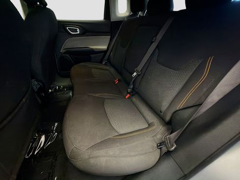 Used 2022 Jeep Compass Sport image 13