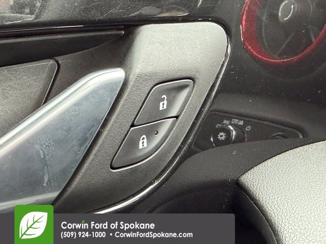 Used 2025 Chevrolet Blazer RS AWD/4WD image 22