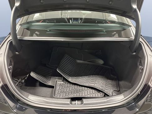 Used 2025 Mercedes-Benz C 300 4MATIC Sedan image 11