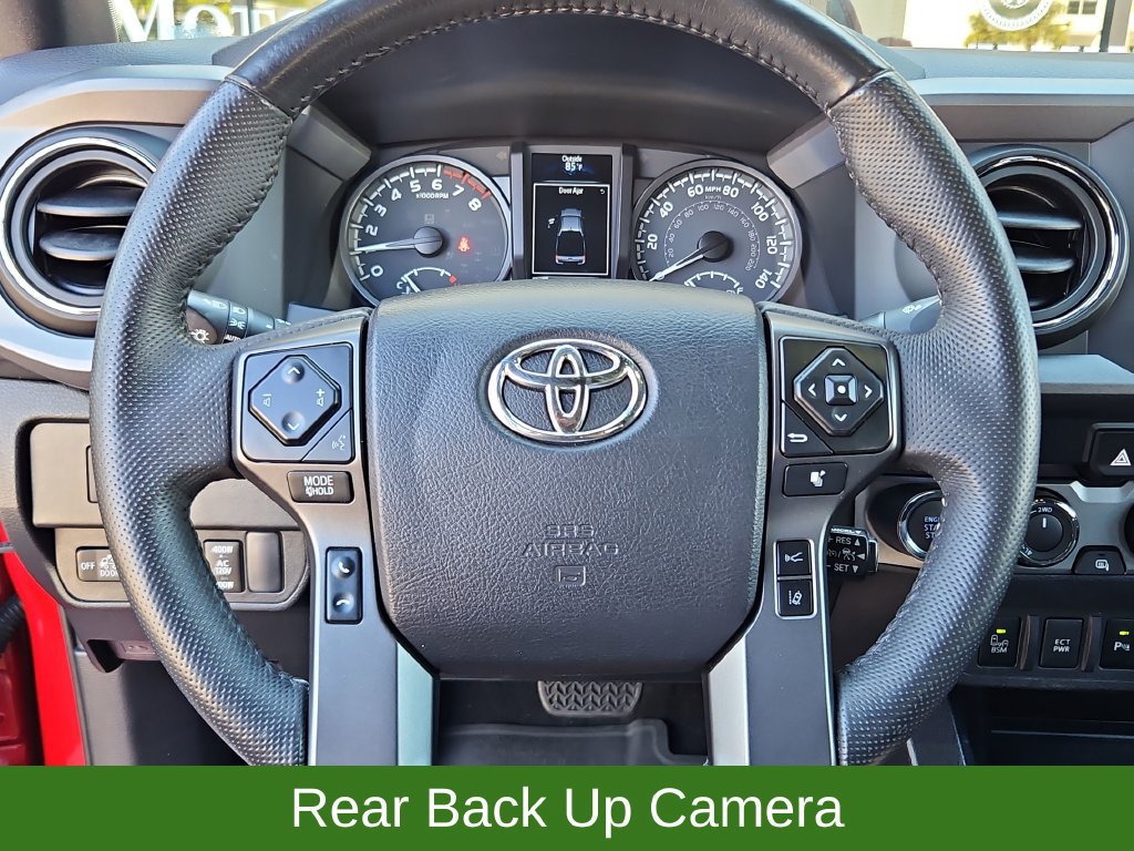 Used 2021 Toyota Tacoma TRD Off-Road w/ Technology Package AWD/4WD image 10
