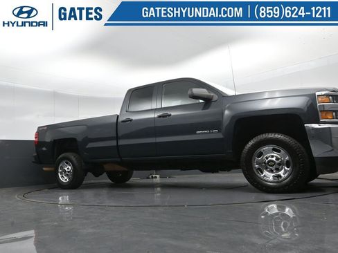 Used 2017 Chevrolet Silverado 2500 W/T image 38