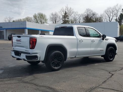 Used 2023 GMC Sierra 1500 Elevation w/ X31 Off-Road Package AWD/4WD image 3