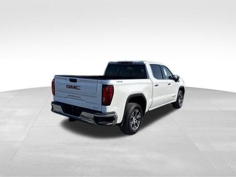 Used 2024 GMC Sierra 1500 SLT AWD/4WD image 3