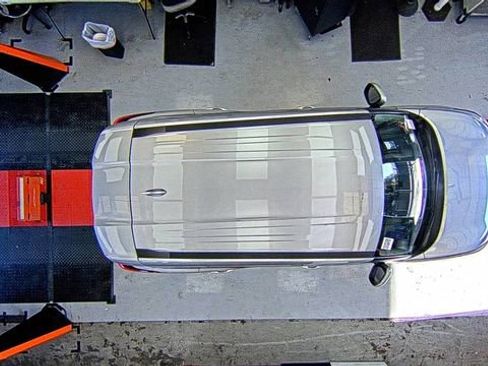 Used 2024 Nissan Rogue SV image 9