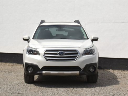 Used 2017 Subaru Outback 3.6R Limited AWD/4WD image 7