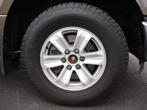 Used 2015 Ford F150 XLT w/ Equipment Group 301A Mid AWD/4WD image 42