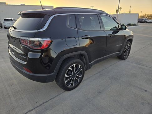 Used 2022 Jeep Compass Limited image 3
