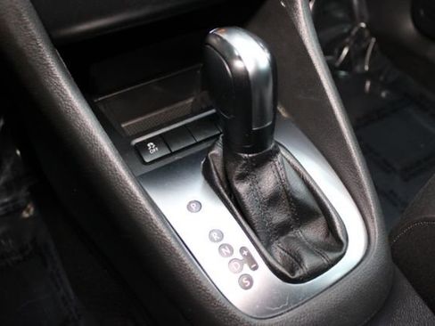 Used 2014 Volkswagen Golf 2.5L image 12