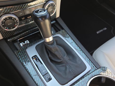 Used 2010 Mercedes-Benz C 63 AMG Sedan image 17