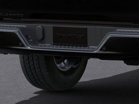 New 2025 Chevrolet Colorado LT image 14