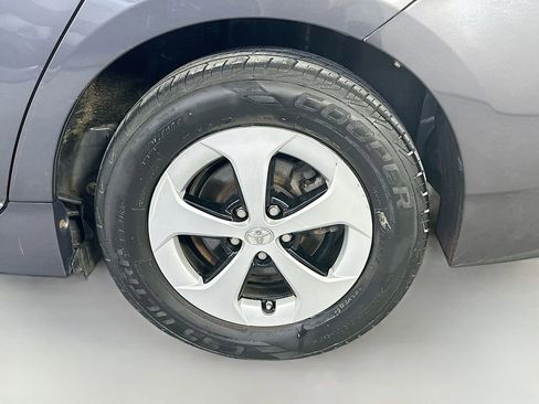 Used 2014 Toyota Prius Four image 33