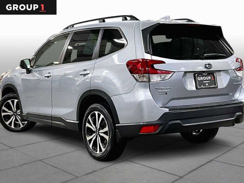 Certified 2022 Subaru Forester Limited image 11