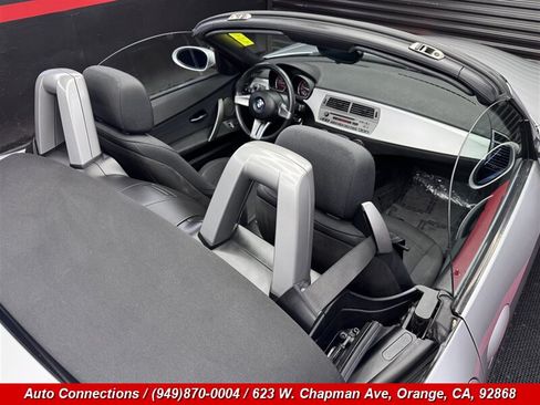 Used 2003 BMW Z4 2.5i RWD image 19