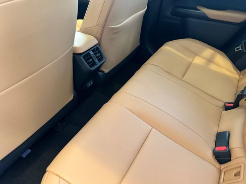 New 2026 Lexus UX 300h AWD image 9