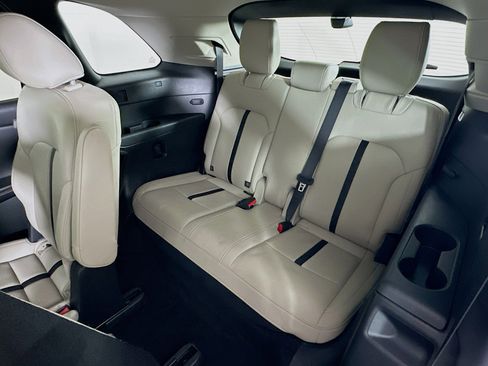 Used 2024 MAZDA CX-90 Plug-In Hybrid w/ Preferred image 29