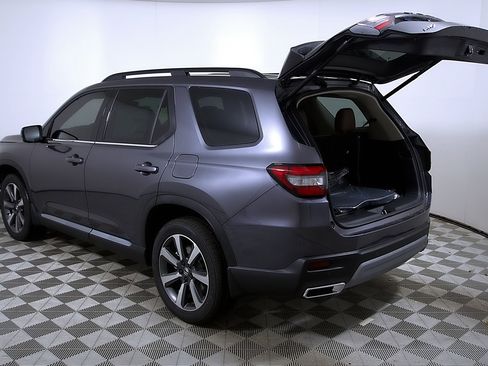 Used 2024 Honda Pilot Elite image 10