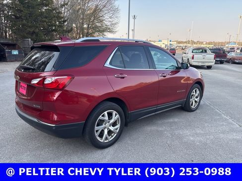 Used 2018 Chevrolet Equinox Premier image 7