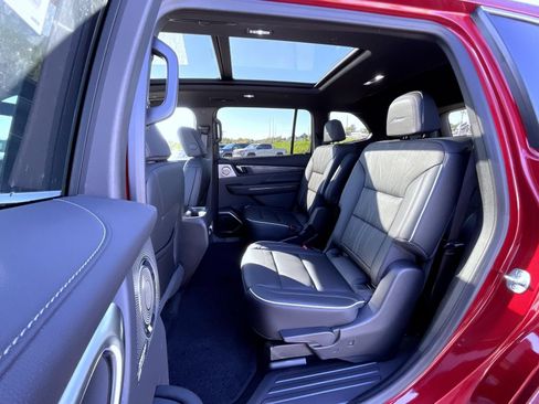 New 2026 Buick Enclave Avenir w/ Super Cruise Package AWD/4WD image 19