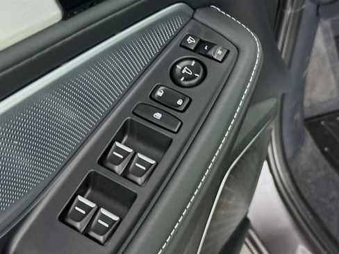Used 2026 Acura MDX SH-AWD w/ Technology Package image 17
