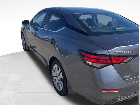 Used 2025 Nissan Sentra S image 6