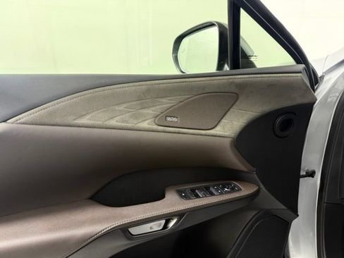 Certified 2023 Lexus RX 350 FWD w/ Accessory Package (Z1) image 35