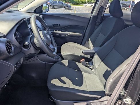 Used 2025 Nissan Kicks Play S FWD image 11