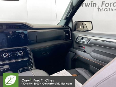 Used 2023 GMC Sierra 1500 AT4 image 27