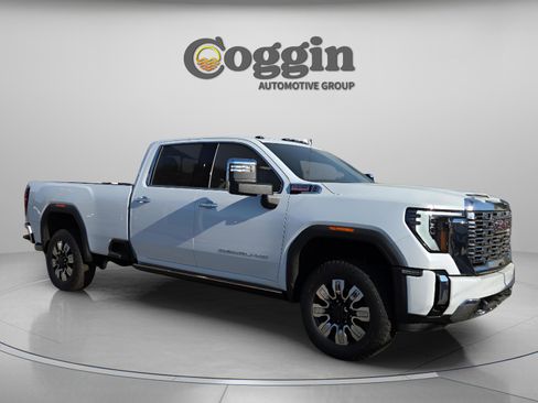 New 2026 GMC Sierra 3500 Denali w/ Denali Reserve Package image 9