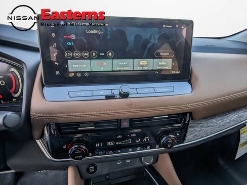 New 2026 Nissan Rogue Platinum w/ Tech Package image 13