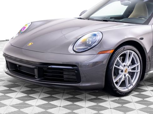 Used 2022 Porsche 911 Carrera RWD image 37