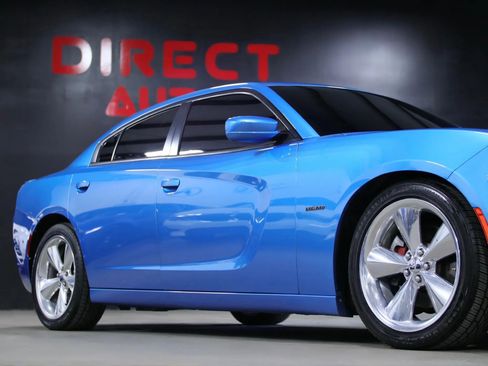 Used 2016 Dodge Charger R/T image 3