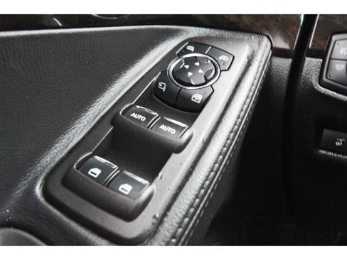 Used 2014 Ford Explorer Limited w/ Equipment Group 301A FWD image 21