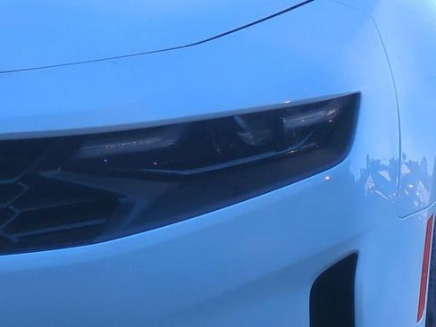 Used 2020 Chevrolet Camaro LT w/ Technology Package RWD image 17