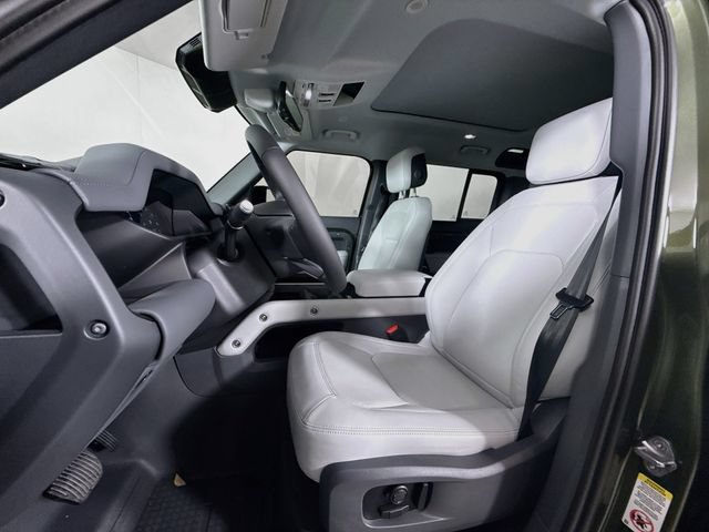 New 2026 Land Rover Defender 110 X-Dynamic SE AWD/4WD image 11