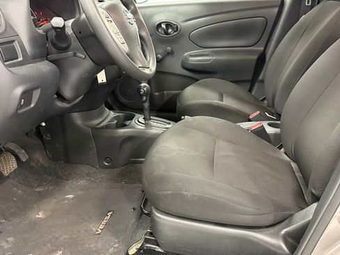 Used 2015 Nissan Versa S Plus image 11