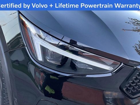 Certified 2023 Volvo XC40 B5 Ultimate w/ Protection Package Premier image 39