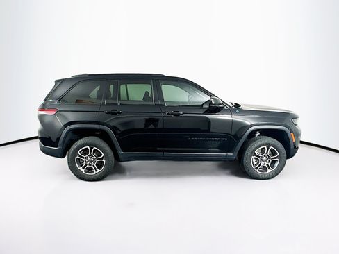 Used 2022 Jeep Grand Cherokee Trailhawk AWD/4WD image 10