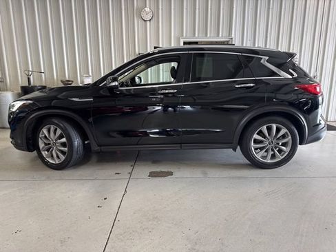 Used 2019 INFINITI QX50 Pure AWD/4WD image 3