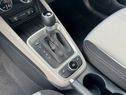 New 2026 Hyundai Venue SEL FWD image 20