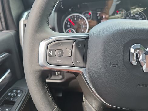 Used 2025 RAM 2500 Big Horn AWD/4WD image 15