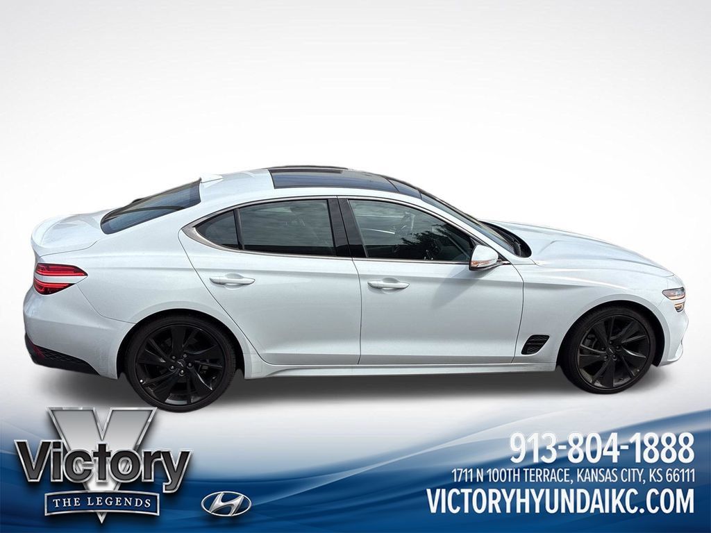 Used 2023 Genesis G70 2.0T w/ Sport Prestige Package RWD image 3