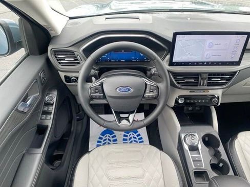 New 2024 Ford Escape Platinum w/ Premium Technology Package image 20