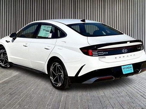 New 2026 Hyundai Sonata SEL image 3