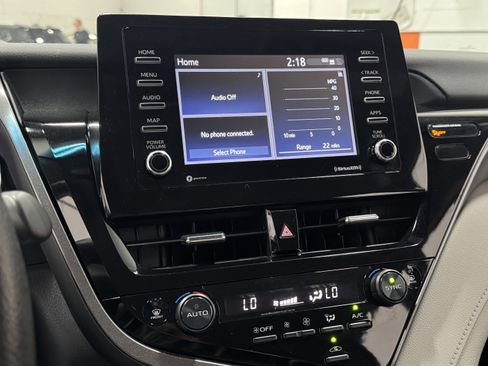 Used 2022 Toyota Camry LE image 26