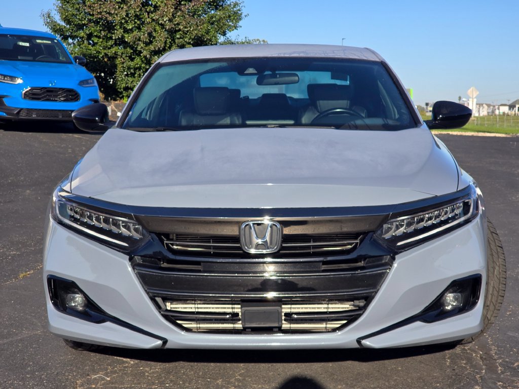 Used 2022 Honda Accord Sport image 3