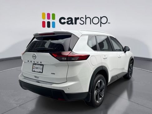 Used 2026 Nissan Rogue SV w/ SV Premium Package AWD/4WD image 5