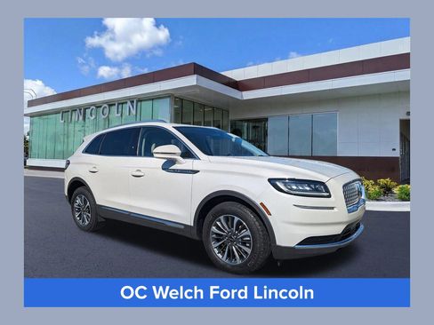 Used 2023 Lincoln Nautilus Reserve image 1