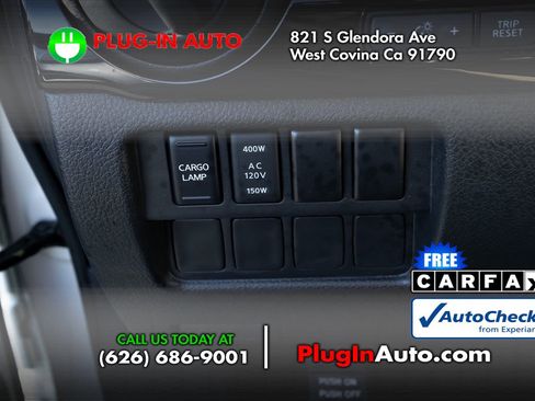 Used 2024 Nissan Titan SV w/ SV Convenience Package image 20