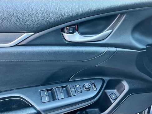 Used 2019 Honda Civic EX-L image 17