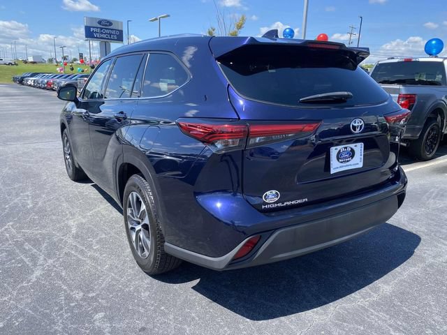 Used 2021 Toyota Highlander XLE FWD image 5